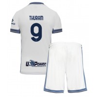 Camiseta Inter Milan Marcus Thuram #9 Visitante Equipación para niños 2024-25 manga corta (+ pantalones cortos)